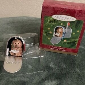 Hallmark Keepsake Ornament Friendly Greeting Hedgehog Mailbox 2000‎ Collectible